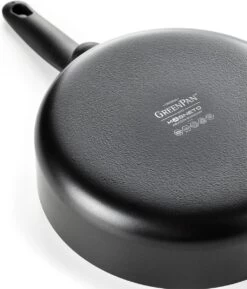 GreenPan Cambridge Hapjespan Met Deksel 28cm - Zwart - Inductie - PFAS-vrij 34 GreenPan Cambridge Hapjespan Met Deksel 28cm - Zwart - Inductie - PFAS-vrij -Korting Op Keukengerei 1026x1200 1