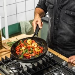 KitchenAid Classic Forged Aluminium Wok ø28cm - Zwart - Inductie - Anti-aanbak 25 KitchenAid Classic Forged Aluminium Wok ø28cm - Zwart - Inductie - Anti-aanbak -Korting Op Keukengerei 1200x1200 1061