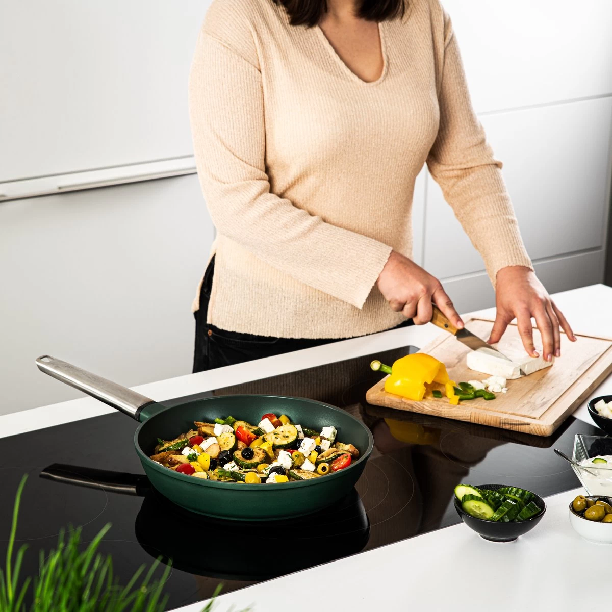 Westinghouse Performance Series - 12-delige Pannenset - Groen - 8 Pannen - Complete Pannenset - Geschikt Inductie En Alle Andere Warmtebronnen 10 Westinghouse Performance Series - 12-delige Pannenset - Groen - 8 Pannen - Complete Pannenset - Geschikt Inductie En Alle Andere Warmtebronnen - Afbeelding 10