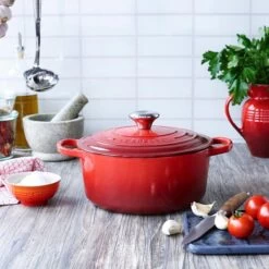 Le Creuset Gietijzeren Braadpan - 26cm 5,3 L - Kersenrood 15 Le Creuset Gietijzeren Braadpan - 26cm 5,3 L - Kersenrood -Korting Op Keukengerei 1200x1200 1487