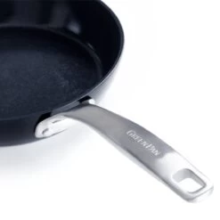 GreenPan Copenhagen Stoofpan Met Deksel En Extra Handvat 28cm/4.3L -Korting Op Keukengerei 1200x1200 1713