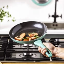 VitaVerde Expert Koekenpannenset Ø 20cm + Ø 24cm + Ø 28cm - Turquoise - Inductie - PFAS-vrij -Korting Op Keukengerei 1200x1200 364