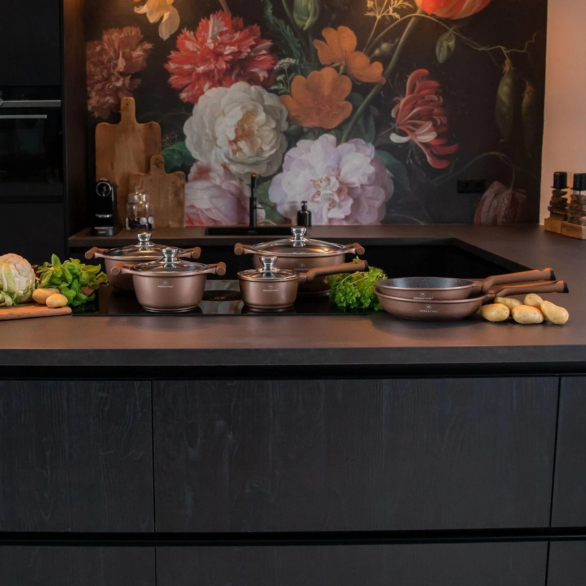 Herenthal Inductie Pannenset- Luxe 10-delige Koekenpannenset - Voor Alle Warmtebronnen - Met Glazen Deksels - Koper 10 Herenthal Inductie Pannenset- Luxe 10-delige Koekenpannenset - Voor Alle Warmtebronnen - Met Glazen Deksels - Koper - Afbeelding 10