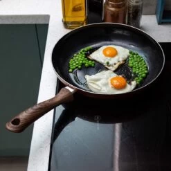 Nuovva Koperen Koekenpan - Keramische Antikleeflaag – Houten Handvat Koekenpan - Ø 24 Cm Inductie - PTFE-vrij -Korting Op Keukengerei 1200x1200 478