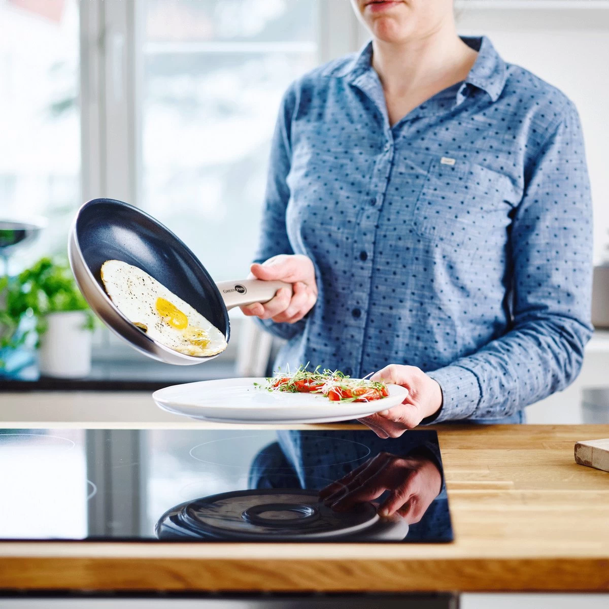 GreenPan Cambridge Koekenpan 30cm - Brons - Inductie - PFAS-vrij 7 GreenPan Cambridge Koekenpan 30cm - Brons - Inductie - PFAS-vrij - Afbeelding 7