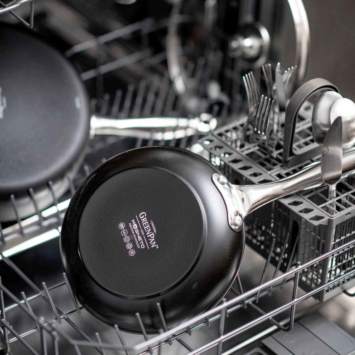 GreenPan Brussels Keramische Koekenpan - Ø30 Cm - PFAS-vrij 10 GreenPan Brussels Keramische Koekenpan - Ø30 Cm - PFAS-vrij - Afbeelding 10