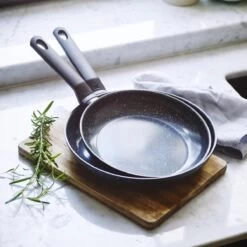 BK Universe Koekenpan Ø 24cm - Inductie - Anti-aanbak - PFAS-vrij 17 BK Universe Koekenpan Ø 24cm - Inductie - Anti-aanbak - PFAS-vrij -Korting Op Keukengerei 1200x1200 631