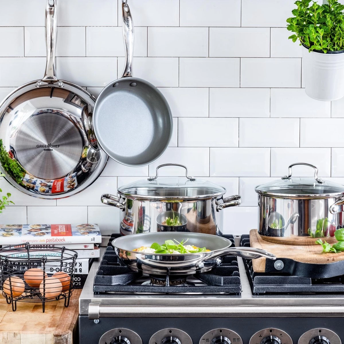 GreenChef Profile Plus Koekenpan 28cm - Zilverkleurig - Inductie - PFAS-vrij 2 GreenChef Profile Plus Koekenpan 28cm - Zilverkleurig - Inductie - PFAS-vrij - Afbeelding 2