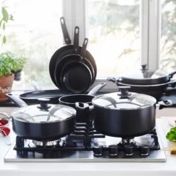 GreenPan Cambridge Koekenpannenset Ø 24cm + Ø 28cm - Zwart - Inductie - PFAS-vrij 39 GreenPan Cambridge Koekenpannenset Ø 24cm + Ø 28cm - Zwart - Inductie - PFAS-vrij -Korting Op Keukengerei 1200x1200 844