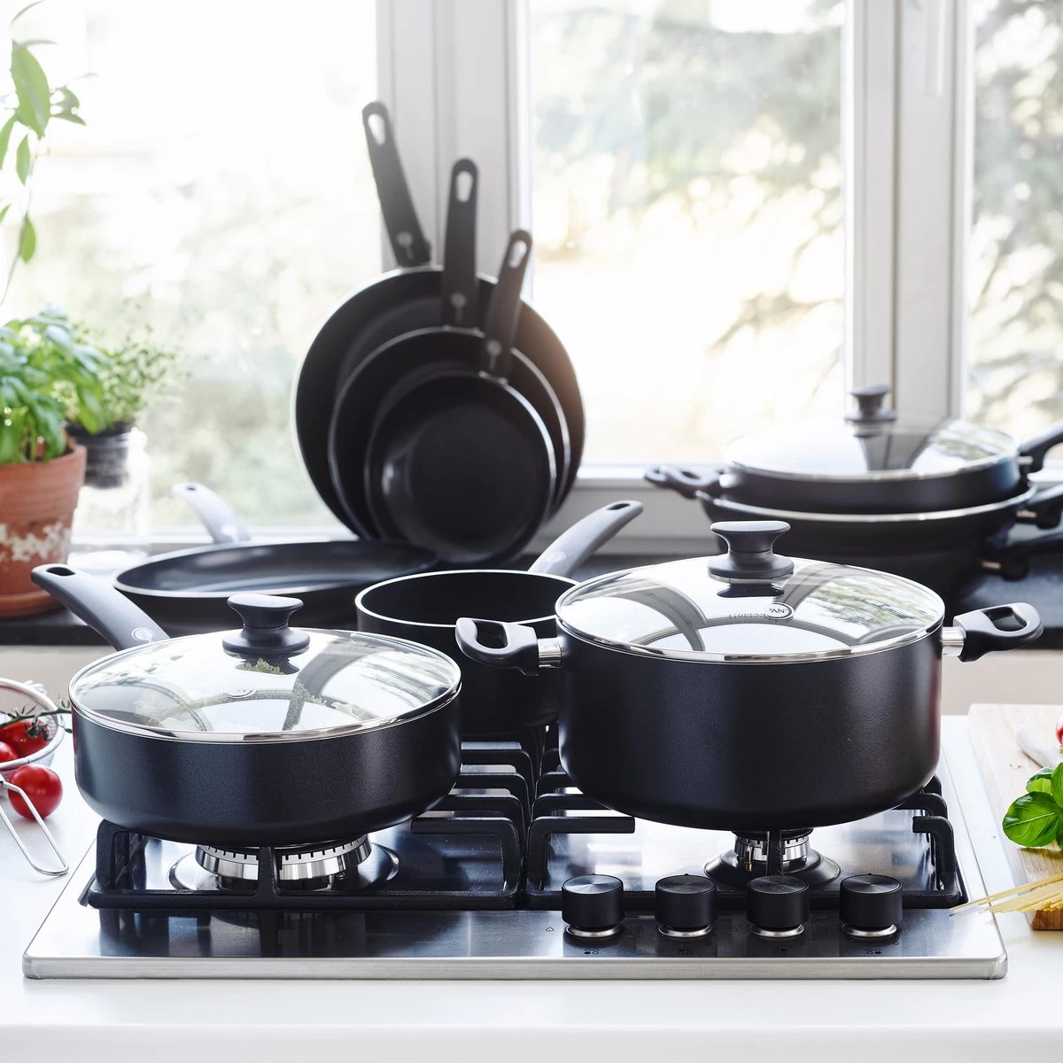 GreenPan Cambridge Koekenpannenset Ø 24cm + Ø 28cm - Zwart - Inductie - PFAS-vrij 20 GreenPan Cambridge Koekenpannenset Ø 24cm + Ø 28cm - Zwart - Inductie - PFAS-vrij - Afbeelding 20