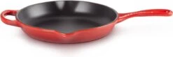 Le Creuset - Gietijzeren Ronde Skillet In Kersenrood 23cm 11 Le Creuset - Gietijzeren Ronde Skillet In Kersenrood 23cm -Korting Op Keukengerei 1200x397 1
