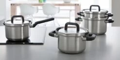 BK Flow Cool Pannenset - 4-delig – RVS Deksels - Veilig Afgietsysteem - Geschikt Voor Alle Warmtebronnen 33 BK Flow Cool Pannenset - 4-delig – RVS Deksels - Veilig Afgietsysteem - Geschikt Voor Alle Warmtebronnen -Korting Op Keukengerei 1200x600