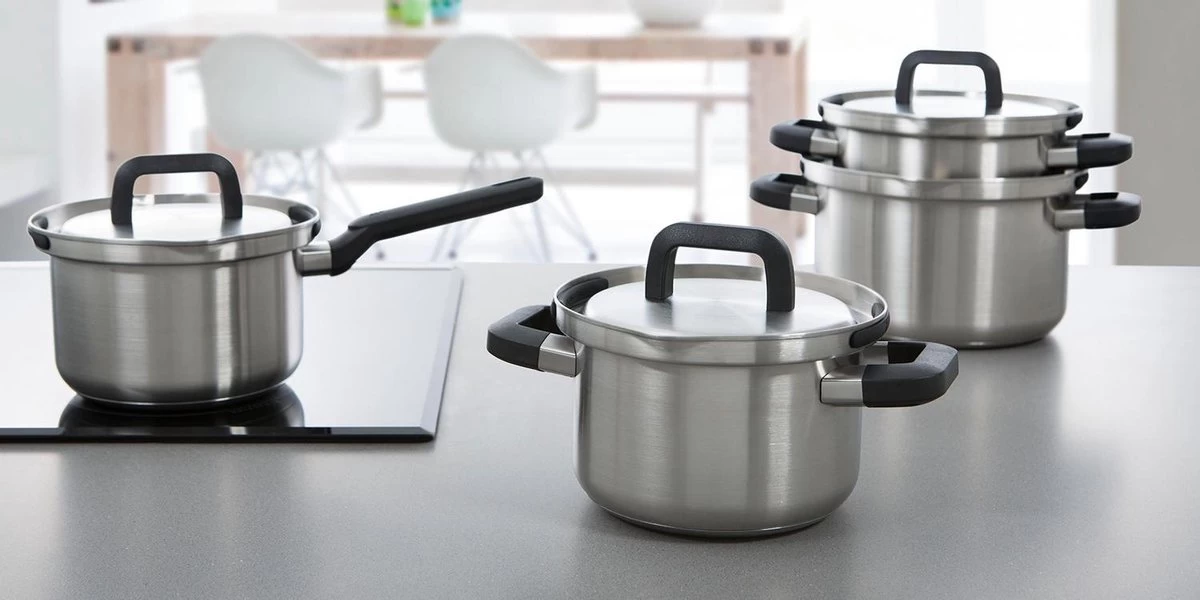 BK Flow Cool Pannenset - 4-delig – RVS Deksels - Veilig Afgietsysteem - Geschikt Voor Alle Warmtebronnen 16 BK Flow Cool Pannenset - 4-delig – RVS Deksels - Veilig Afgietsysteem - Geschikt Voor Alle Warmtebronnen - Afbeelding 16