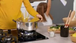 Tefal Cook & Cool E493S6 - Set 3-delig (kookpan 20/24 + Steelpan 16) -Korting Op Keukengerei 1200x674 7