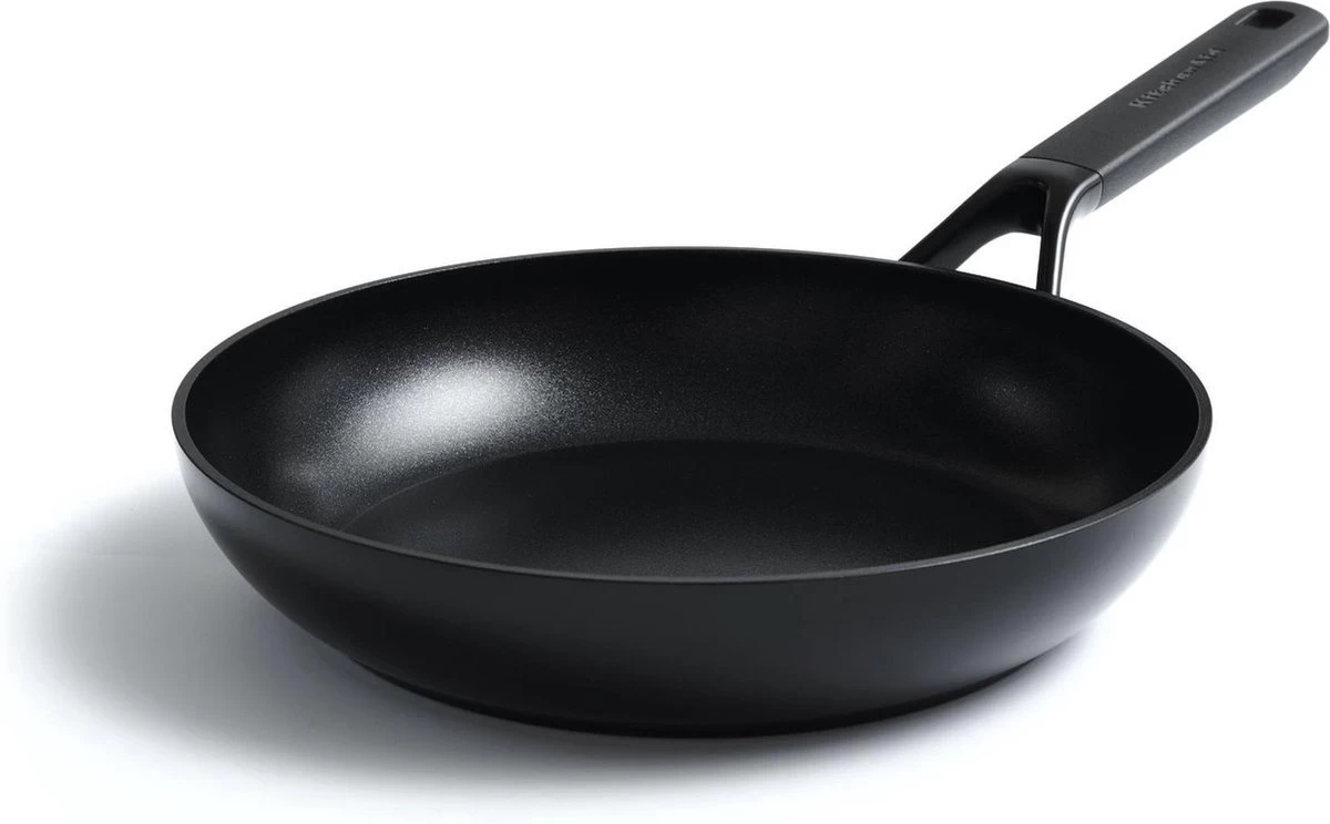 KitchenAid Classic Forged Aluminium Koekenpan ø20cm - Zwart - Inductie - Anti-aanbak 1 KitchenAid Classic Forged Aluminium Koekenpan ø20cm - Zwart - Inductie - Anti-aanbak