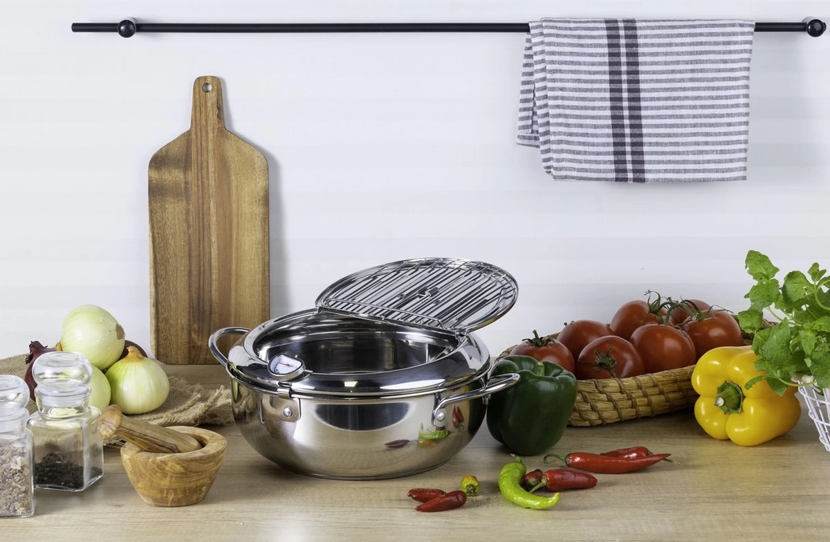 Edënbërg Classic Line - Japanse Frituurpan Met Thermometer - 3.4 Liter - Friteuse/Frituurpot RVS 5 Edënbërg Classic Line - Japanse Frituurpan Met Thermometer - 3.4 Liter - Friteuse/Frituurpot RVS - Afbeelding 5