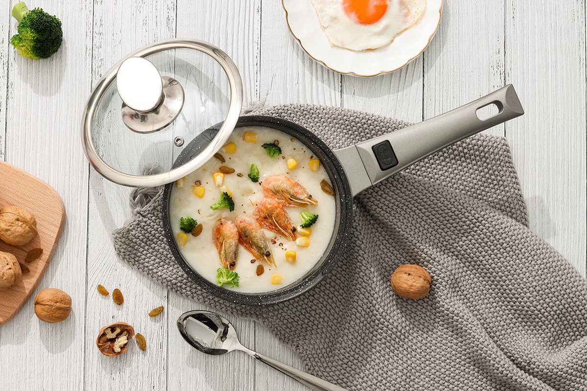 Swiss Pro+ | Set 14 Delige Pannenset | Inductie - Pannensets - Glazen Deksel - Met Afneembare Handgreep - Marmeren Interieur -PFAS-vrij | Grey / Silver 4 Swiss Pro+ | Set 14 Delige Pannenset | Inductie - Pannensets - Glazen Deksel - Met Afneembare Handgreep - Marmeren Interieur -PFAS-vrij | Grey / Silver - Afbeelding 4