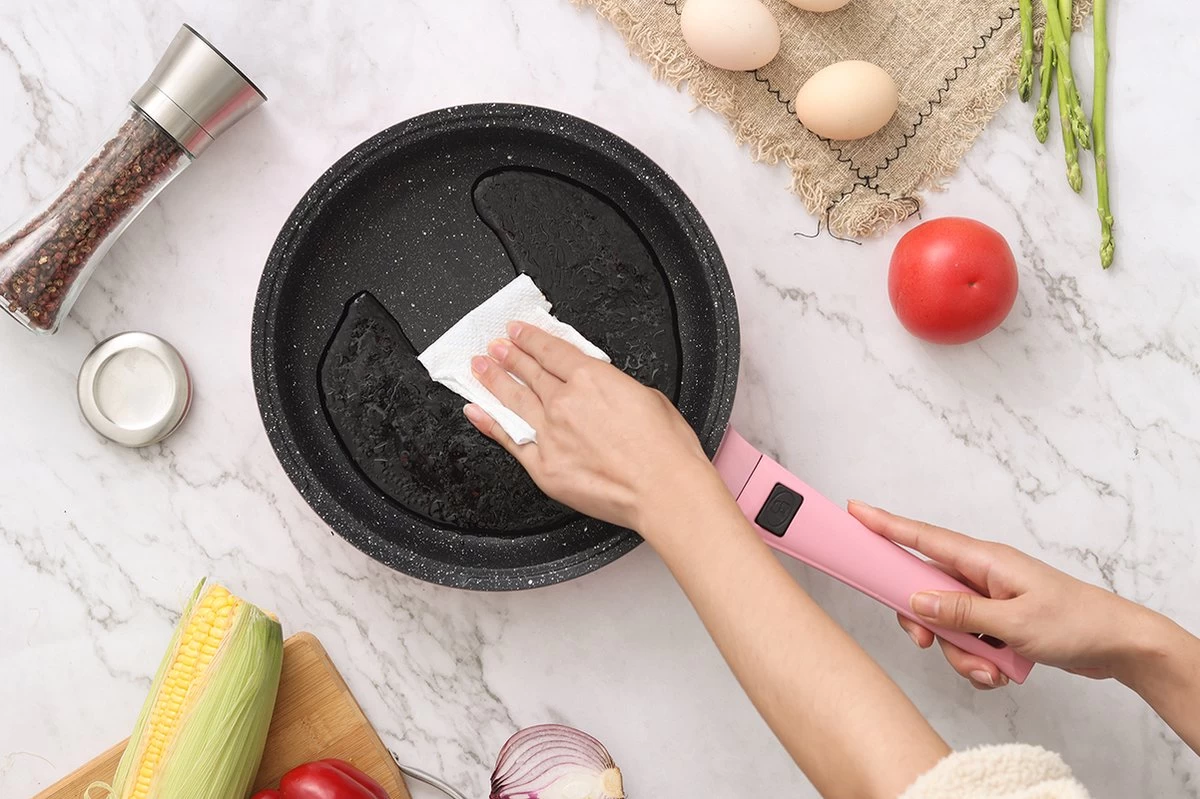 Swiss Pro+ | Set 14 Delige Pannenset | Inductie - Pannensets - Glazen Deksel - Met Afneembare Handgreep - Marmeren Interieur -PFAS-vrij | Pink 10 Swiss Pro+ | Set 14 Delige Pannenset | Inductie - Pannensets - Glazen Deksel - Met Afneembare Handgreep - Marmeren Interieur -PFAS-vrij | Pink - Afbeelding 10