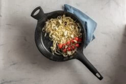 Sola Hapjespan Fair Cooking - Ø 28 Cm - Zwart/wit - Aluminium - Antiaanbaklaag 11 Sola Hapjespan Fair Cooking - Ø 28 Cm - Zwart/wit - Aluminium - Antiaanbaklaag -Korting Op Keukengerei 1200x799 129