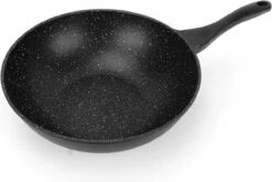 Royal Swiss WK30 - Wokpan - Ø 30 Cm - Marmeren Coating - Inductie - Met Glazen Deksel - PFAS-vrijs - Zwart 7 Royal Swiss WK30 - Wokpan - Ø 30 Cm - Marmeren Coating - Inductie - Met Glazen Deksel - PFAS-vrijs - Zwart -Korting Op Keukengerei 1200x801 15