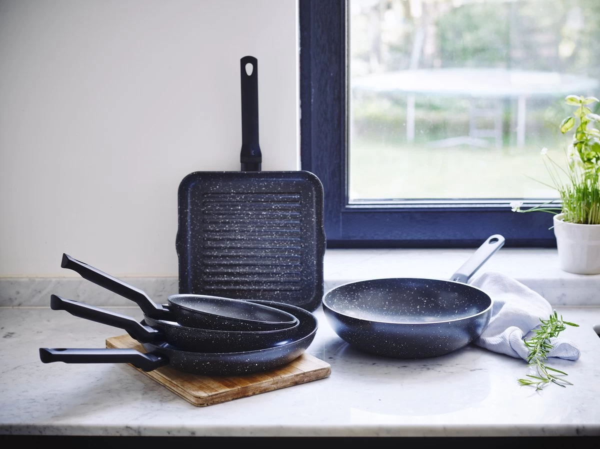 BK Universe Wok Ø 28cm - Inductie - Anti-aanbak - PFAS-vrij 6 BK Universe Wok Ø 28cm - Inductie - Anti-aanbak - PFAS-vrij - Afbeelding 6