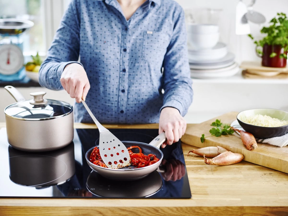 GreenPan Cambridge Hapjespan Met Deksel 28cm - Brons - Inductie - PFAS-vrij 5 GreenPan Cambridge Hapjespan Met Deksel 28cm - Brons - Inductie - PFAS-vrij - Afbeelding 5