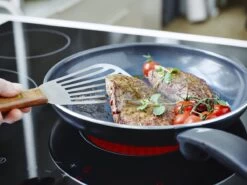 GreenPan Cambridge Hapjespan Met Deksel 28cm - Zwart - Inductie - PFAS-vrij 33 GreenPan Cambridge Hapjespan Met Deksel 28cm - Zwart - Inductie - PFAS-vrij -Korting Op Keukengerei 1200x899 33