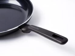 GreenPan Memphis Keramische Koekenpannenset - Ø24 + Ø28 Cm - PFAS-vrij 23 GreenPan Memphis Keramische Koekenpannenset - Ø24 + Ø28 Cm - PFAS-vrij -Korting Op Keukengerei 1200x900 43