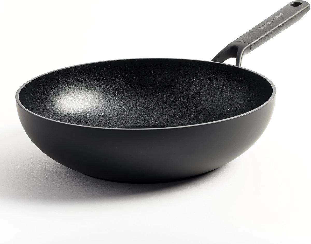 KitchenAid Classic Forged Aluminium Wok ø28cm - Zwart - Inductie - Anti-aanbak 13 KitchenAid Classic Forged Aluminium Wok ø28cm - Zwart - Inductie - Anti-aanbak - Afbeelding 13
