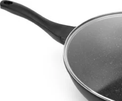 Swiss Pro+ Wokpan - Met Glazen Deksel - 28cm - Zwart 7 Swiss Pro+ Wokpan - Met Glazen Deksel - 28cm - Zwart -Korting Op Keukengerei 1200x997 4