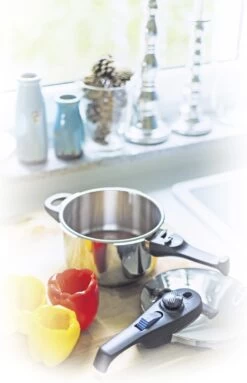 ELO Praktika Plus XS Snelkookpan 2,7 Liter -Korting Op Keukengerei 774x1200 1