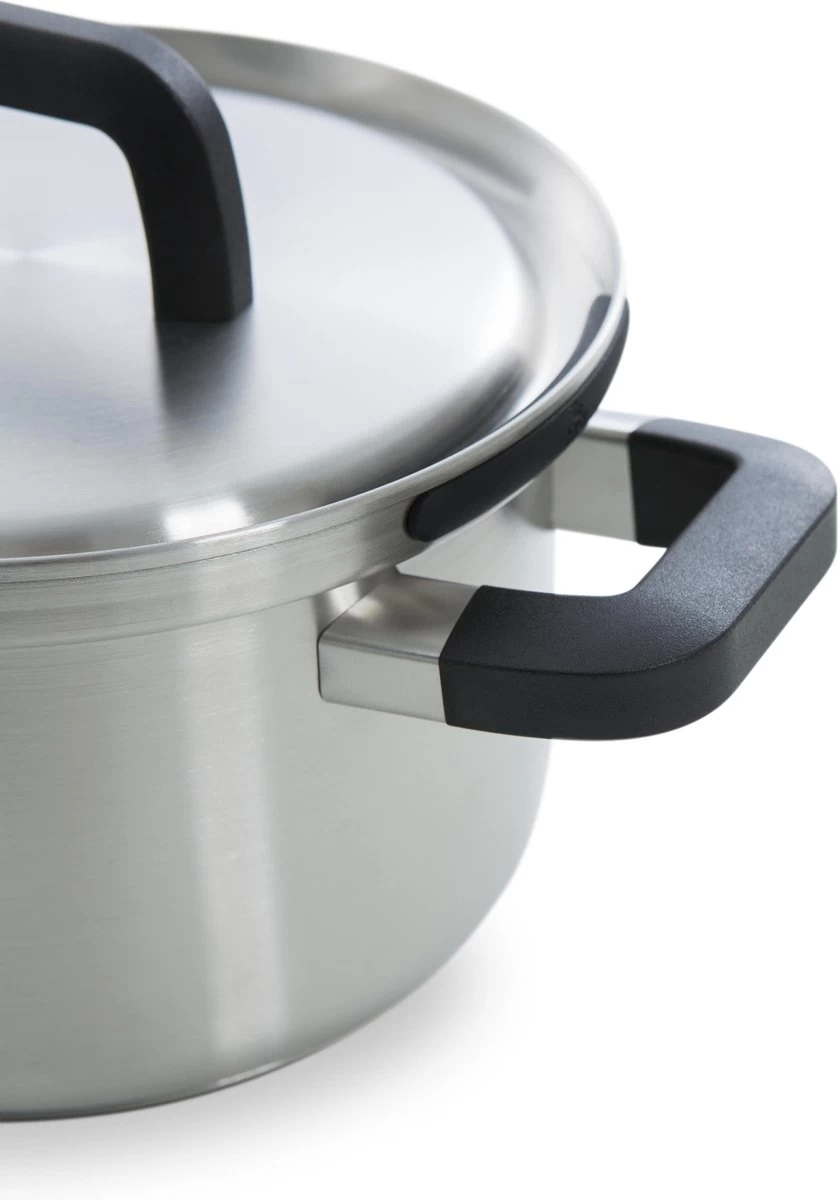 BK Flow Cool Pannenset - 4-delig – RVS Deksels - Veilig Afgietsysteem - Geschikt Voor Alle Warmtebronnen 10 BK Flow Cool Pannenset - 4-delig – RVS Deksels - Veilig Afgietsysteem - Geschikt Voor Alle Warmtebronnen - Afbeelding 10