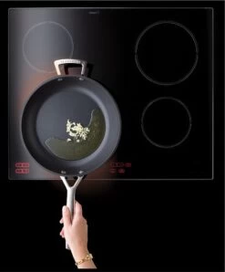 LE CREUSET - Les Forgees - Sauteerpan 2 Grepen 28cm 3,2L 9 LE CREUSET - Les Forgees - Sauteerpan 2 Grepen 28cm 3,2L -Korting Op Keukengerei 994x1200 1